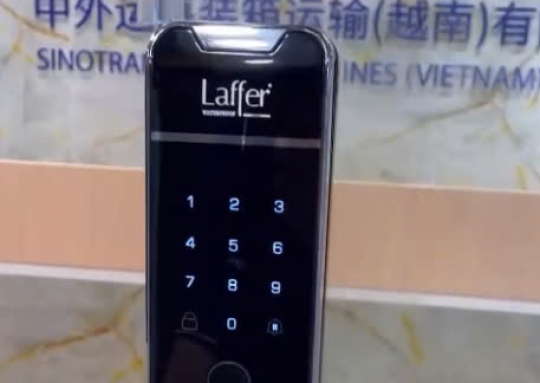 CÔNG TRÌNH LẮP BỘ KHÓA VÂN TAY CỬA KÍNH LAFFER G05 TẠI CÔNG TY SINOTRANS, QUẬN 1